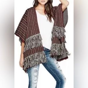 Guess Charlotte Jacquard Poncho New